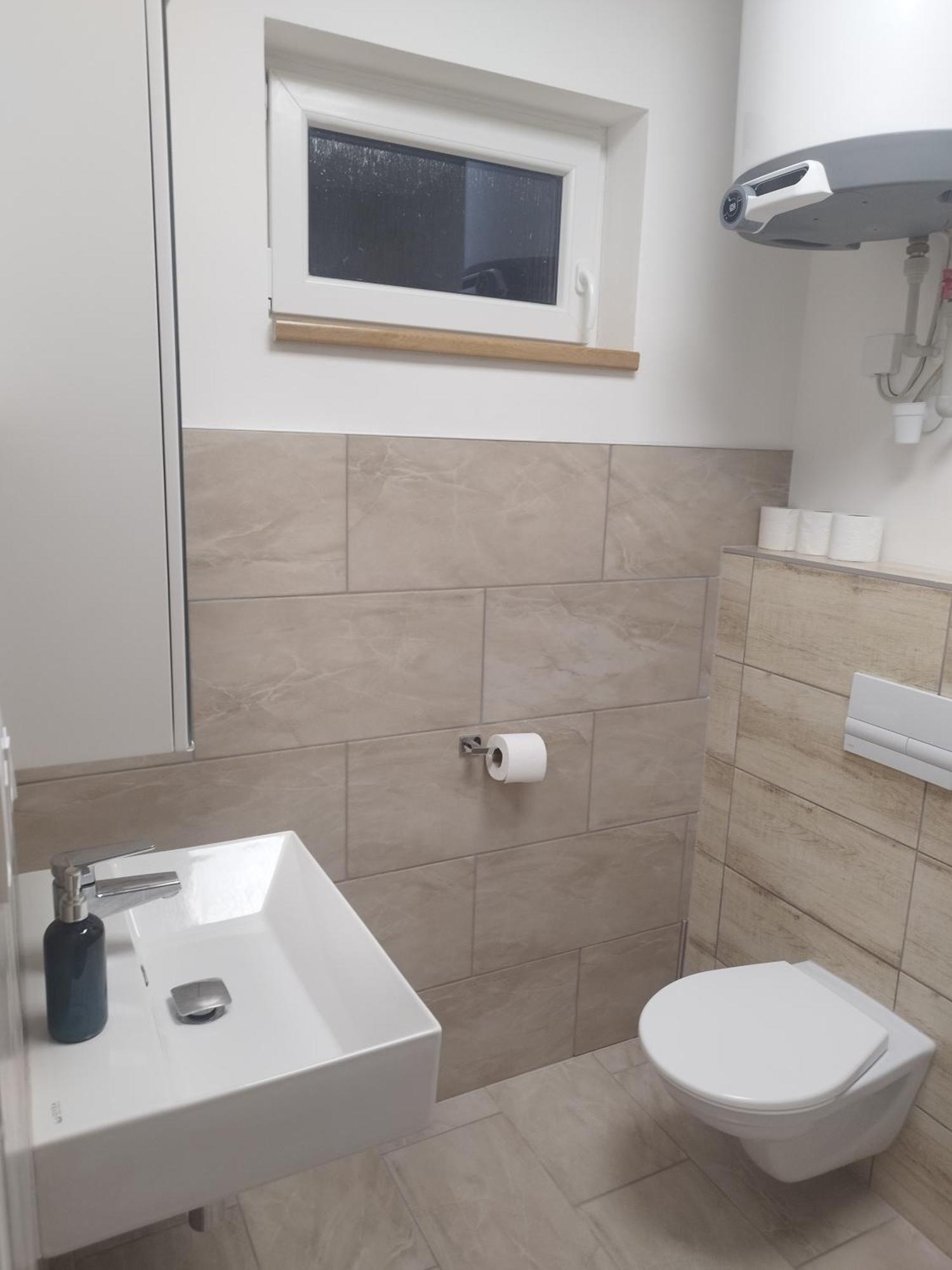 Отель Flynnhouse Аш Экстерьер фото